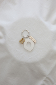 KEYCHAIN.01.SILVER.1LETTER