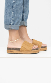 Dangling golden shells anklet