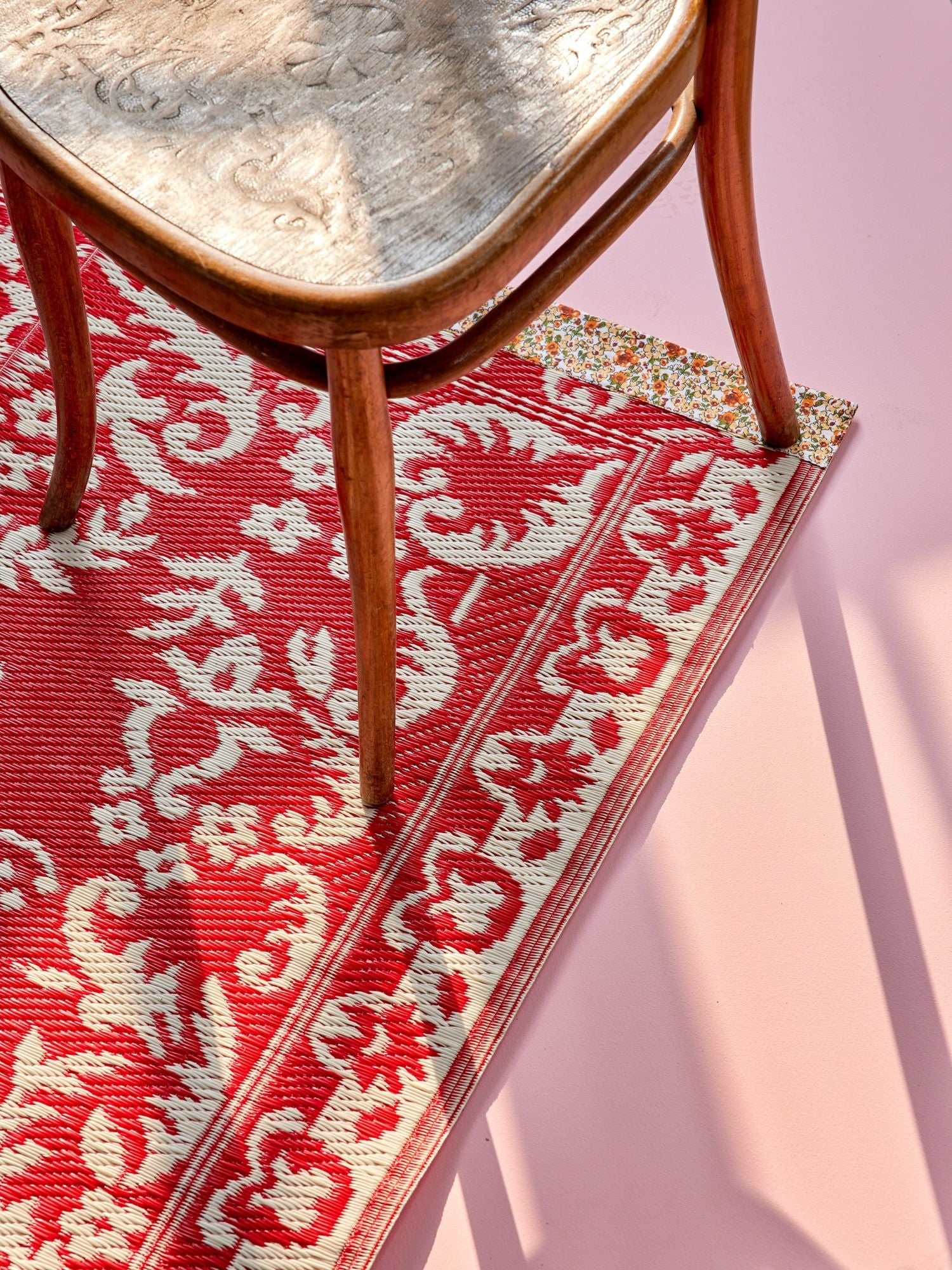 Rice-Recycled Plastic Carpet - Red
