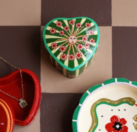 All The Luck In The World - Hartvormig Doosje met Strepen en Bloemen