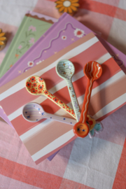 All The Luck in The world - Lepel Geel met Klaprozen