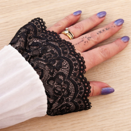 Amber lace mouwtje zwart