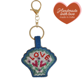 All The Luck In The World - Sleutelhanger Met Kraaltjes Love Schelp