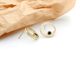 Slashes&Dots met steentje