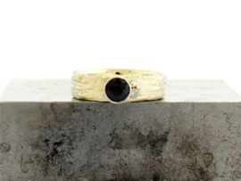 ´Rough´ ring