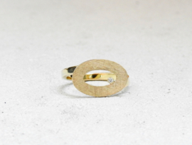 Oval ring diamond