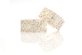 'Floral white' zilveren ring