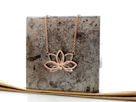 Lotus collier infinity