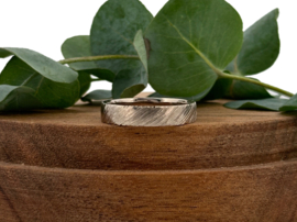 Rough Slashes ring