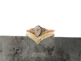 Teardrop Diamond&Dots