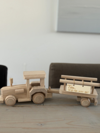 Tractor met aanhangwagen