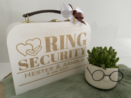 Houten koffer ‘Ring Security’