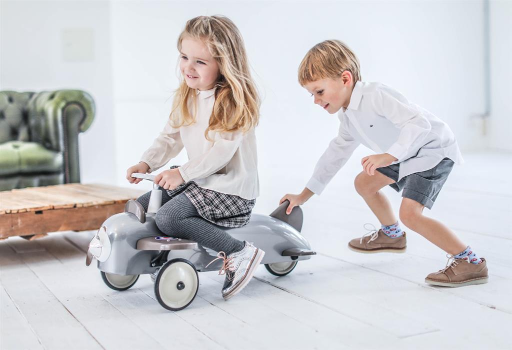 Loopauto vliegtuig