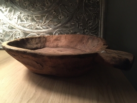 Oude houten schaal