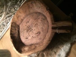 Oude houten schaal