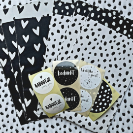 Inpakset - 13-delig - Dots & Hearts / Black & White