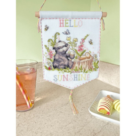 Borduurpakket Kate Garrett - Hello Sunshine - Bothy Threads     bt-xkg19