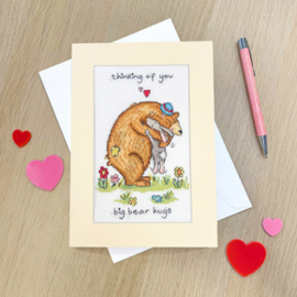Borduurpakket Cockadoodle - Big Bear Hugs - Bothy Threads     bt-xgc61