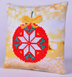 Diamond Dotz Red Bauble Kussentje - Needleart World    nw-ddp02-021