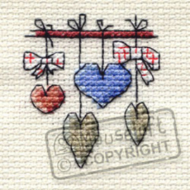 Borduurpakket Dangling Hearts - Mouseloft    ml-004-k04