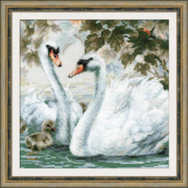 Borduurpakket White Swans - RIOLIS    ri-1726