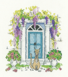 Borduurpakket Wisteria and Whiskers - Heritage Crafts    hc-1891a
