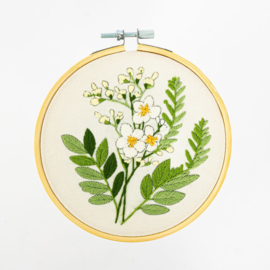 Vrij borduren pakket Achillea Ptarmica - Milpoint     mil-e1-018k