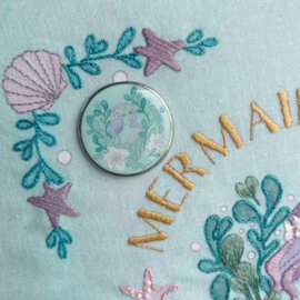 Needle Minder Cassandra Riley - Mermaid Kisses - Bothy Threads    bt-xa34