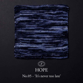 Simy's Hope DK 05 It's never too late  /  Blauw
