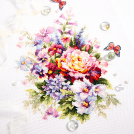 Borduurpakket Summer Flowers - Magic Needle   ci-210-311