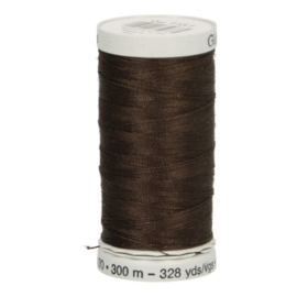 Gutermann naaigaren cotton 30 / 300 meter  1131 / donker bruin