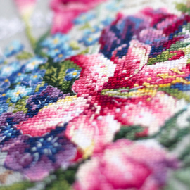 Borduurpakket Tulips and Lily - Magic Needle     ci-210-302