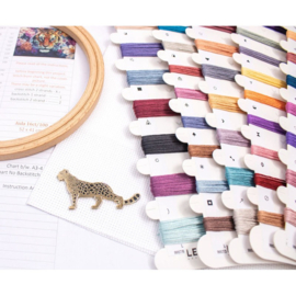 Borduurpakket Eyes of the Wild - Leti Stitch  leti-l9957
