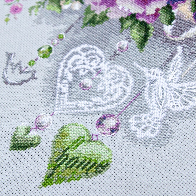 Borduurpakket Floral Decor - Magic Needle    ci-070-005