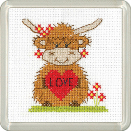 Borduurpakket Highland Coaster - Love - Heritage Crafts    hc-1879a