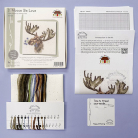 Borduurpakket Hannah Dale - It Moose Be Love - Bothy Threads      bt-xhd108