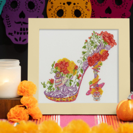 Borduurpakket Sally King - La Catrina - Bothy Threads   bt-xsk22