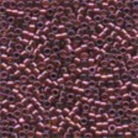 Magnifica Beads Royal Plum - Mill Hill   mh-10016