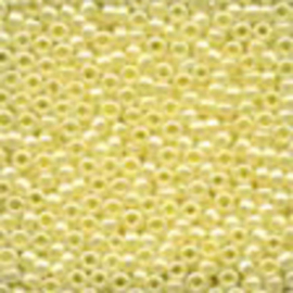 Glass Seed Beads Yellow Creme - Mill Hill   mh-02002