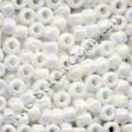 Pony Beads 6/0 White Opal - Mill Hill   mh-16601