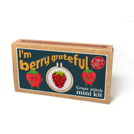 Borduurpakket Matchbox I'm Berry Grateful (Strawberry) - ckc-mb-018