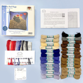 Petit Point borduurpakket Lucy Pittaway - Hearts And Hugs - Bothy Threads   bt-tpy03