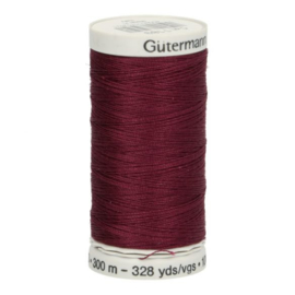 Gutermann naaigaren cotton 30 / 300 meter  1189 / bordeaux rood