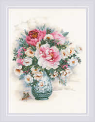 Borduurpakket Peonies and Wild Roses - RIOLIS    ri-1816