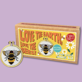 Borduurpakket Matchbox Love the Earth, Love the Bees - ckc-mb-165