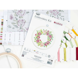 Borduurpakket Roses Story - Luca-S      ls-bc113