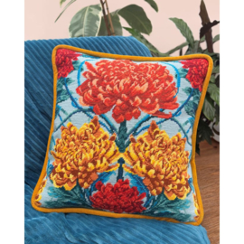 Petit Point borduurpakket April Mawhinney - Caustic Chrysanthemum - Bothy Threads      bt-tam05