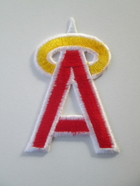 Applicatie De letter A / rood met geel