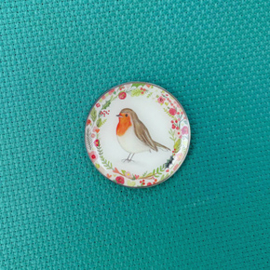 Needle Minder Love Lucy Illustrations - Loved Ones Are Near - Bothy Threads        bt-xa38