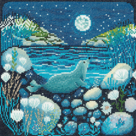 Borduurpakket Moonlit Bay - Heritage Crafts    hc-1761a